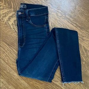Abercrombie Ultra High-Rise Jean Leggings